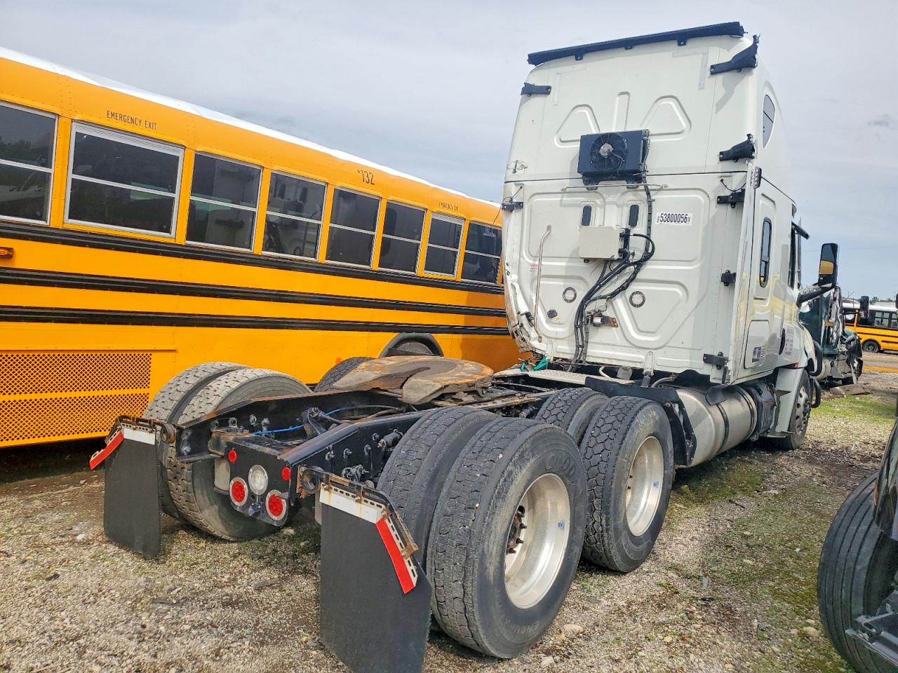 2023 Freightliner Cascadia 126 VIN 3AKJHHDR4PSUS1780 COPART salvage auction — Front End, IN - CERTIFICATE OF TITLE (P), sold $27,250 on 2026-06-30 (photo 4)