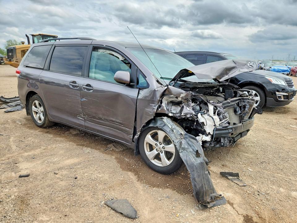 2012 Toyota Sienna VIN 5TDKK3DC2CS257199 COPART salvage auction — FRONT END, Il - Salvage Certificate, sold $1,050 on 2026-07-16 (photo 4)