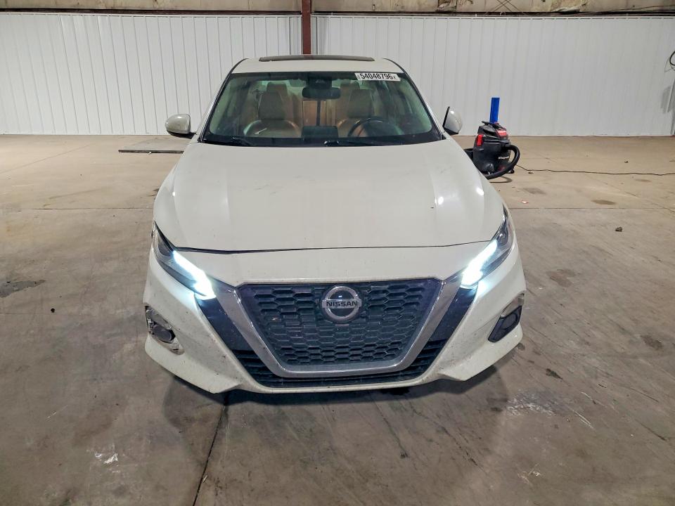 2019 Nissan VIN 1N4BL4EW4KC135672 COPART salvage auction — FRONT END, Il - Salvage Certificate, sold $3,950 on 2026-07-29 (photo 5)