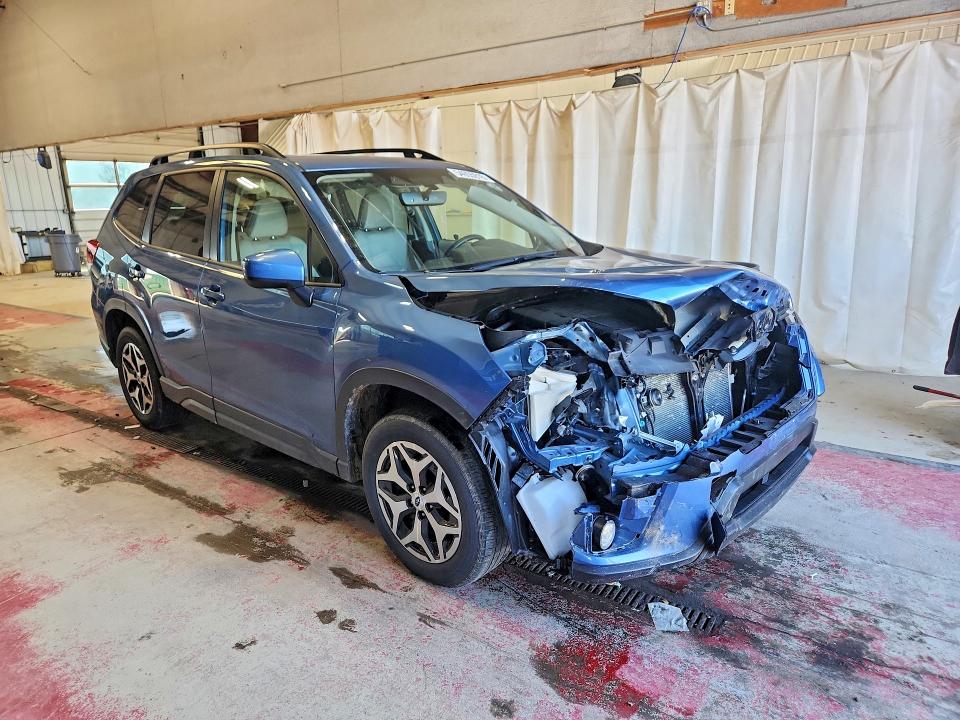 2024 Subaru Forester VIN JF2SKADC7RH489848 COPART salvage auction — FRONT END, Pa - Certificate Of Salvage, sold $4,900 on 2026-07-06 (photo 4)