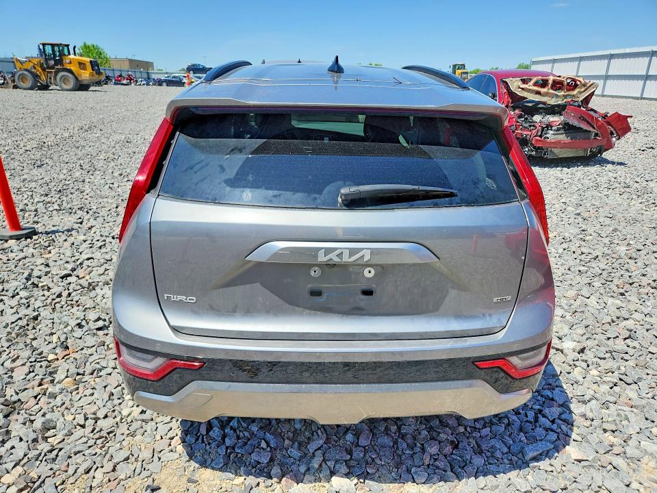 2023 Kia Niro VIN KNDCT3LE3P5040440 COPART salvage auction — FRONT END, WI - CERT OF TITLE-SALVAGE VEHICLE, sold $6,900 on 2026-07-06 (photo 6)