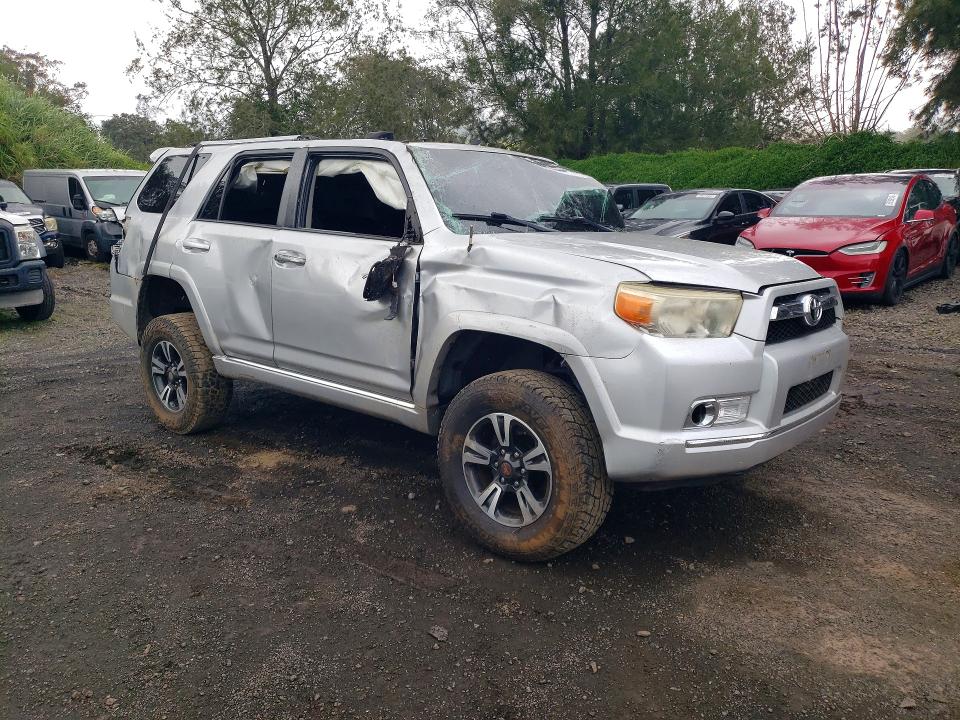 2011 Toyota 4runner VIN JTEZU5JRXB5019968 COPART salvage auction — ROLLOVER, Hi - Certificate Of Salvage, sold $250 on 2026-07-13 (photo 4)