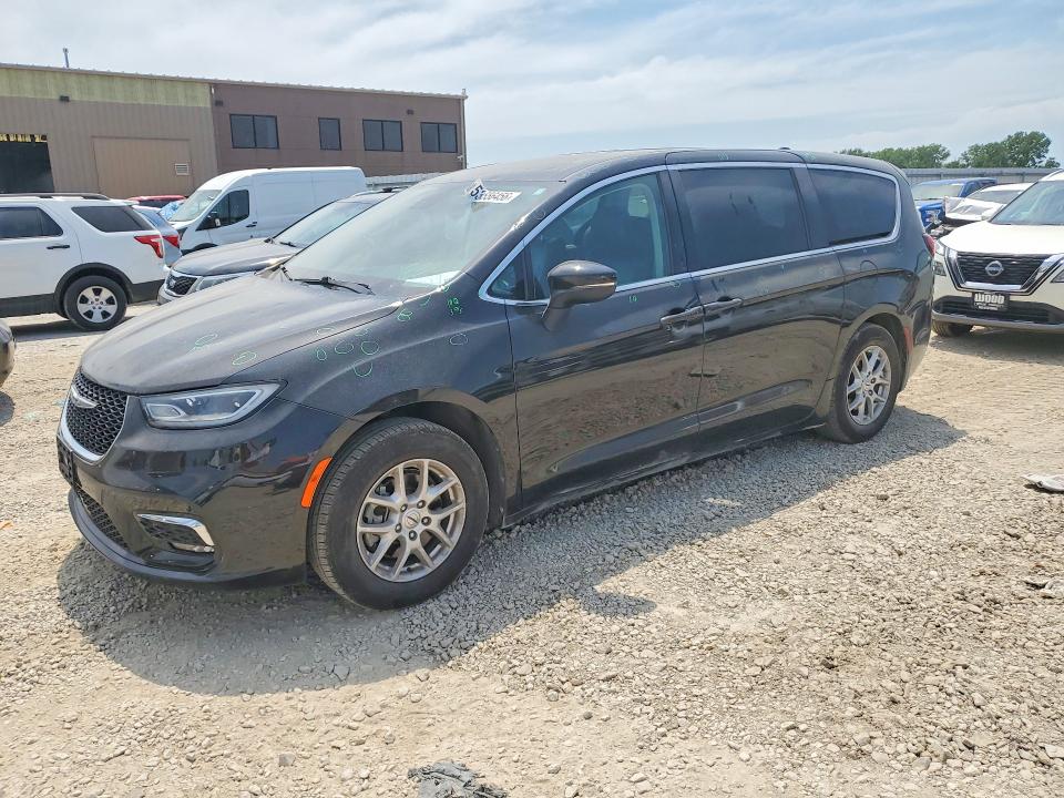2023 Chrysler Pacifica VIN 2C4RC1BG9PR521541 — COPART salvage auction photo