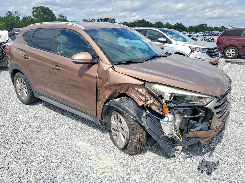 2017 Hyundai VIN KM8J33A22HU332888 COPART salvage auction — FRONT END, Tx - Salvage Vehicle Title, sold $2,100 on 2026-07-20 (photo 4)
