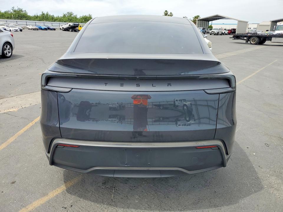 2026 Tesla Model y VIN 7SAYGDEDXTF627508 COPART salvage auction — SIDE, Salvage Title, sold $22,300 on 2026-07-20 (photo 6)