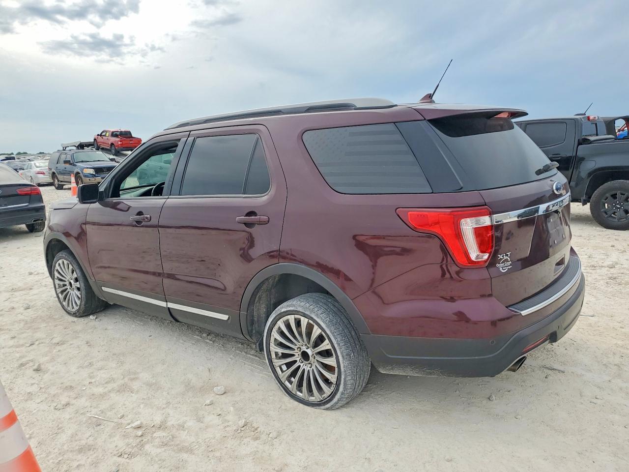 2018 Ford Explorer VIN 1FM5K7DH3JGA80777 COPART salvage auction — Front End, TX - CERTIFICATE OF TITLE, sold $4,200 on 2026-07-09 (photo 2)