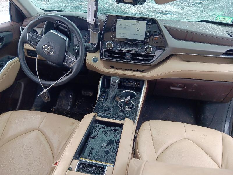 2021 Toyota Highlander VIN 5TDGZRBHXMS115848 COPART salvage auction — ALL OVER, Ak - Bill Of Sale- Salvage, sold $1,050 on 2026-07-21 (photo 8)