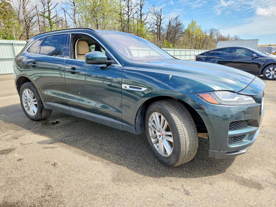 2018 Jaguar F-pace VIN SADCK2FX8JA289264 COPART salvage auction — SIDE, NC - CERTIFICATE OF TITLE, sold $3,550 on 2026-07-13 (photo 4)