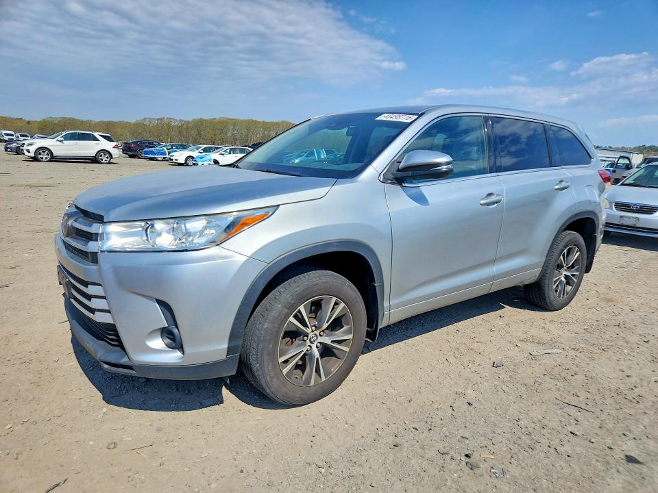 2017 Toyota Highlander VIN 5TDBZRFH3HS406511 COPART salvage auction — SIDE, Ma - Cert Of Title-Salvage, sold $4,650 on 2026-07-27 (photo 1)