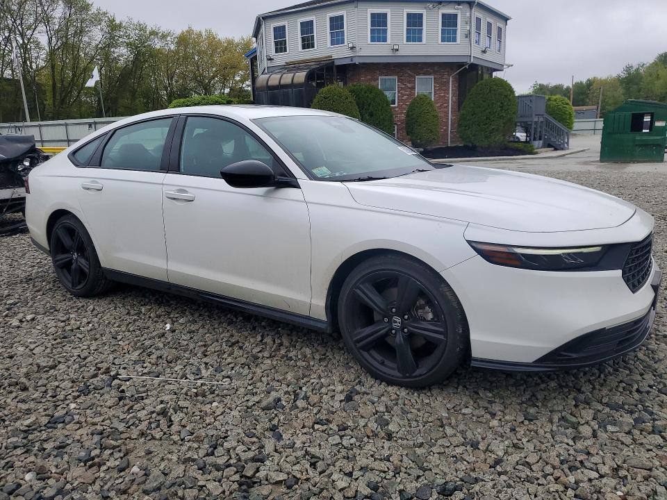 2024 Honda Accord VIN 1HGCY2F73RA095636 COPART salvage auction — FRONT END, Salvage Title, sold $10,800 on 2026-08-21 (photo 4)