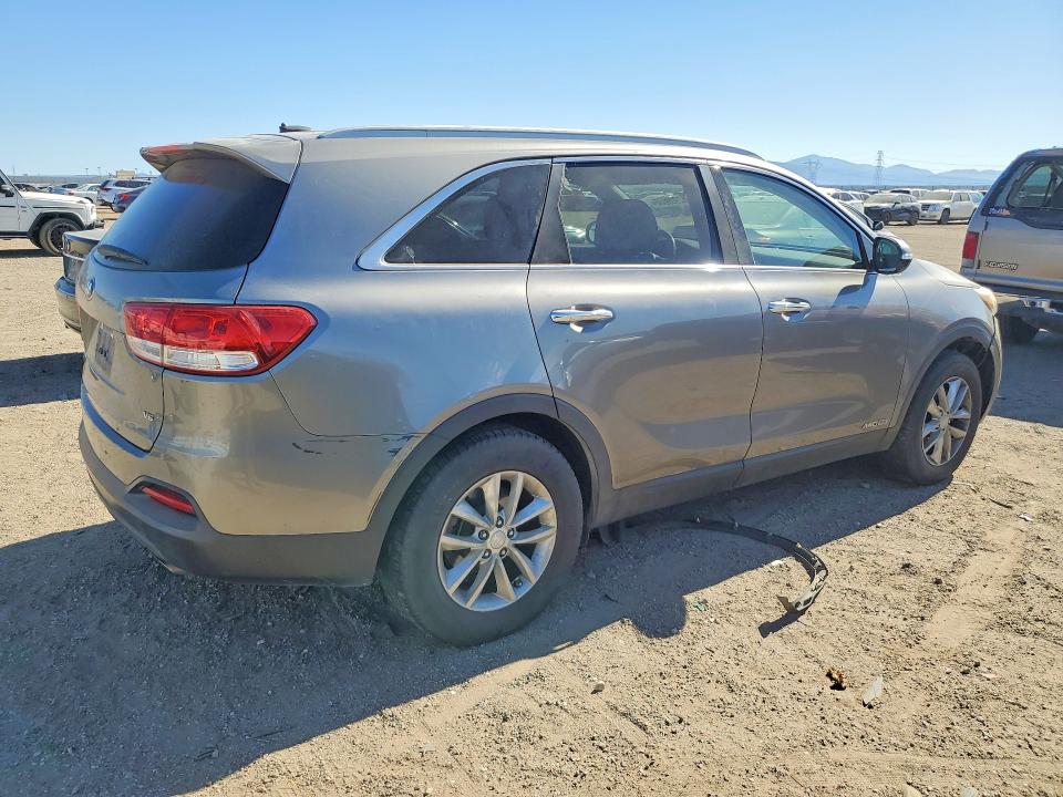 2016 Kia Sorento VIN 5XYPGDA53GG177562 COPART salvage auction — SIDE, CA - DIS/DLR/EXP ONLY CLEAN TITLE, sold $900 on 2026-07-20 (photo 3)