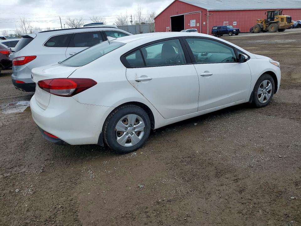 2017 Kia VIN 3KPFK4A73HE006921 COPART salvage auction — MINOR DENT/SCRATCHES, On - Permit No Brand - Unfit, sold $1,600 on 2026-07-03 (photo 3)