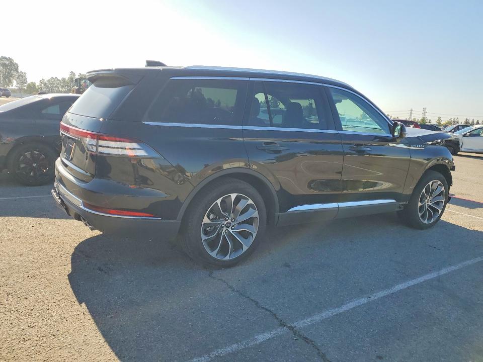 2025 Lincoln Aviator VIN 5LM5J6WC5SGL16231 COPART salvage auction — FRONT END, Ca - Salvage Certificate, sold $31,250 on 2026-07-28 (photo 3)