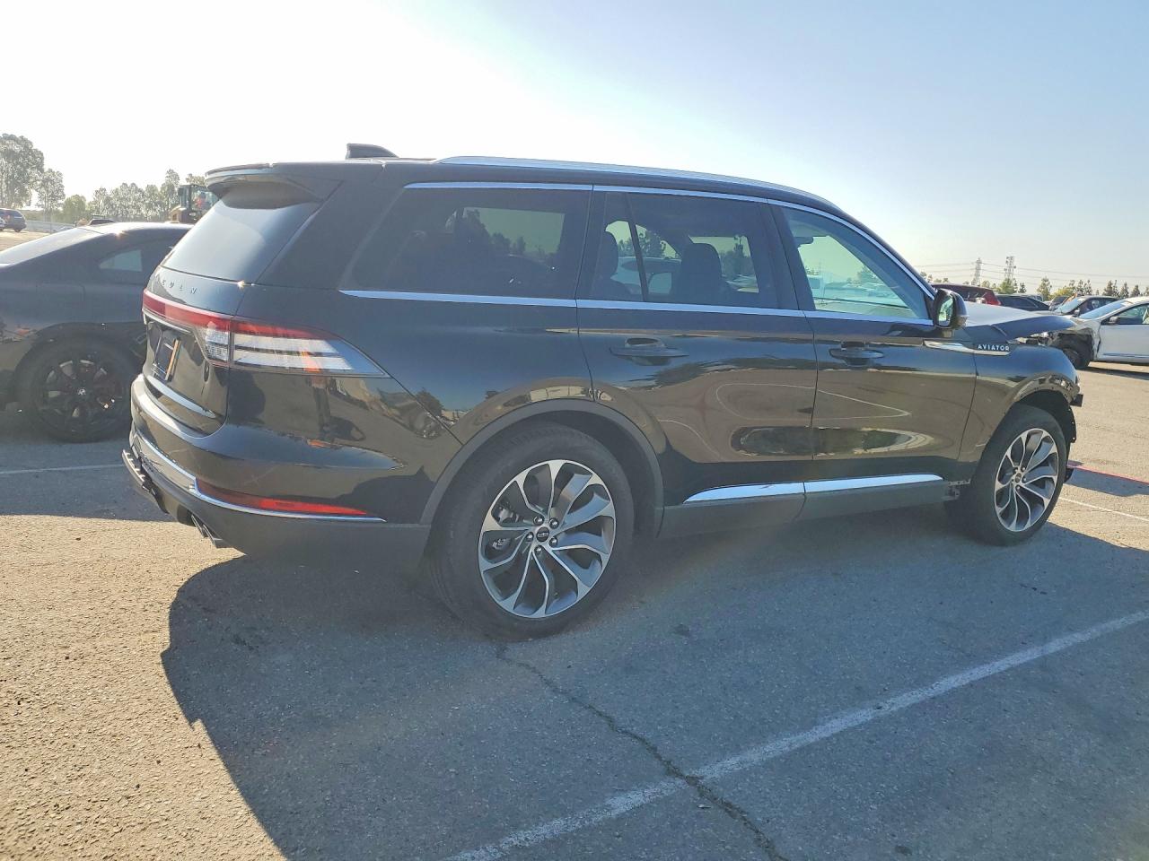 2025 Lincoln Townhouse Aviator VIN 5LM5J6WC5SGL16231 COPART salvage auction — Front End, CA - SALVAGE CERTIFICATE, sold $24,200 on 2026-07-10 (photo 3)