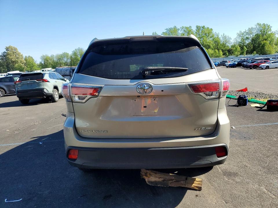 2016 Toyota Highlander VIN 5TDJKRFH8GS256264 COPART salvage auction — FRONT END, Or - Salvage Title Certificate, sold $3,950 on 2026-07-13 (photo 6)