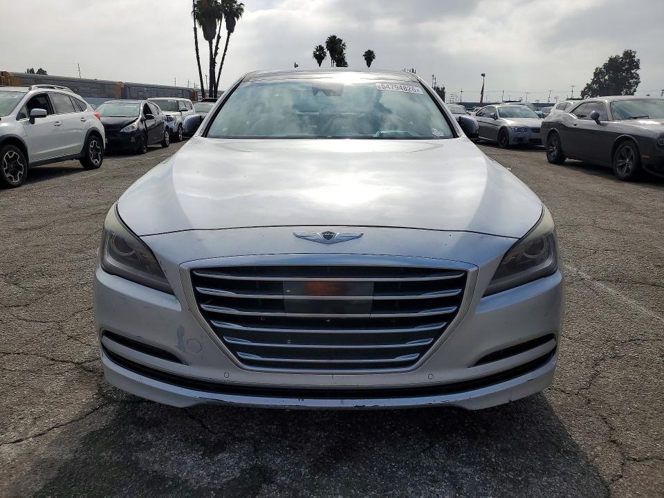 2015 Hyundai VIN KMHGN4JE3FU102214 COPART salvage auction — MINOR DENT/SCRATCHES, Mt - Dis/Dlr/Exp Only Clean Title, sold $1,350 on 2026-07-07 (photo 5)