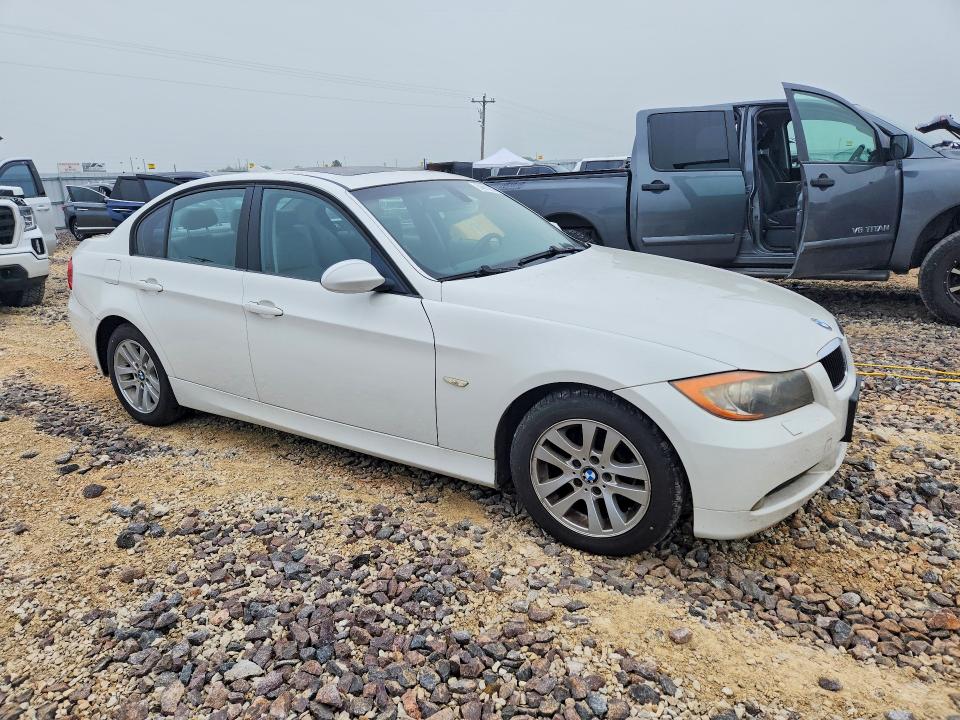 2007 BMW 3 series VIN WBAVC93577K034845 COPART salvage auction — HAIL, MO - SALVAGE CERTIFICATE OF TITLE, sold $650 on 2026-07-27 (photo 4)