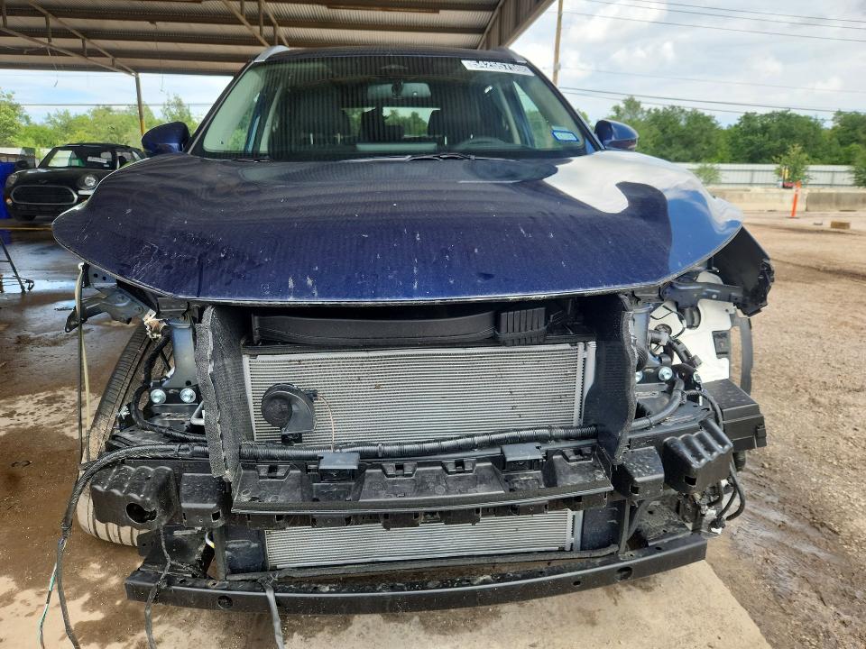2026 Nissan Rogue VIN JN8BT3DD7TW299961 COPART salvage auction — FRONT END, Tx - Nonrepairable Title, sold $10,900 on 2026-07-06 (photo 5)