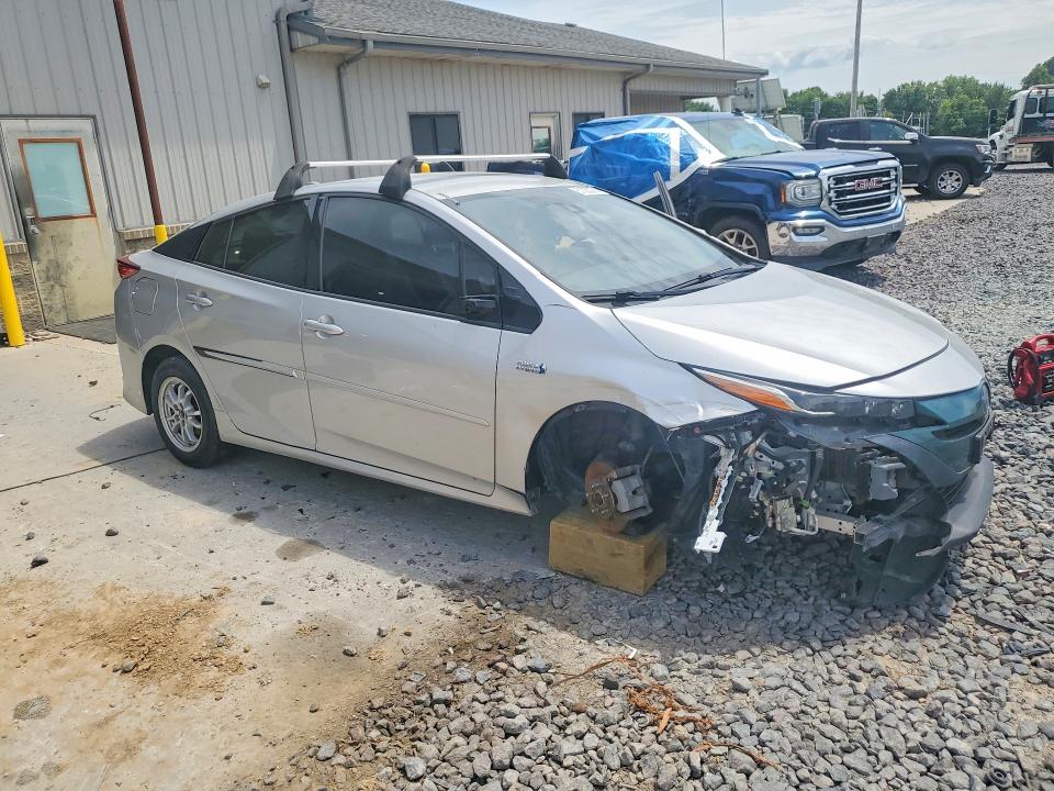 2018 Toyota Prius VIN JTDKARFP8J3068903 COPART salvage auction — FRONT END, Mo - Salvage Certificate Of Title, sold $6,400 on 2026-07-28 (photo 4)