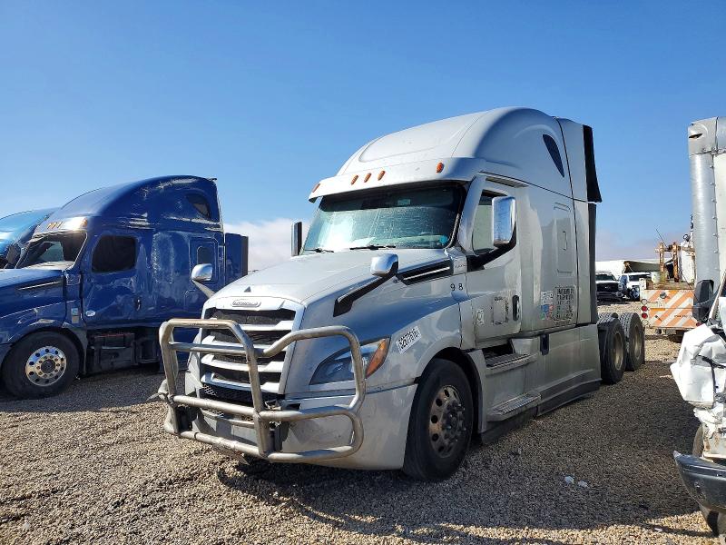 2020 Freightliner Cascadia 126 VIN 3AKJHHDR8LSMF1595 COPART salvage auction — MECHANICAL, CA - CERTIFICATE OF TITLE, sold $10,300 on 2026-07-07 (photo 2)