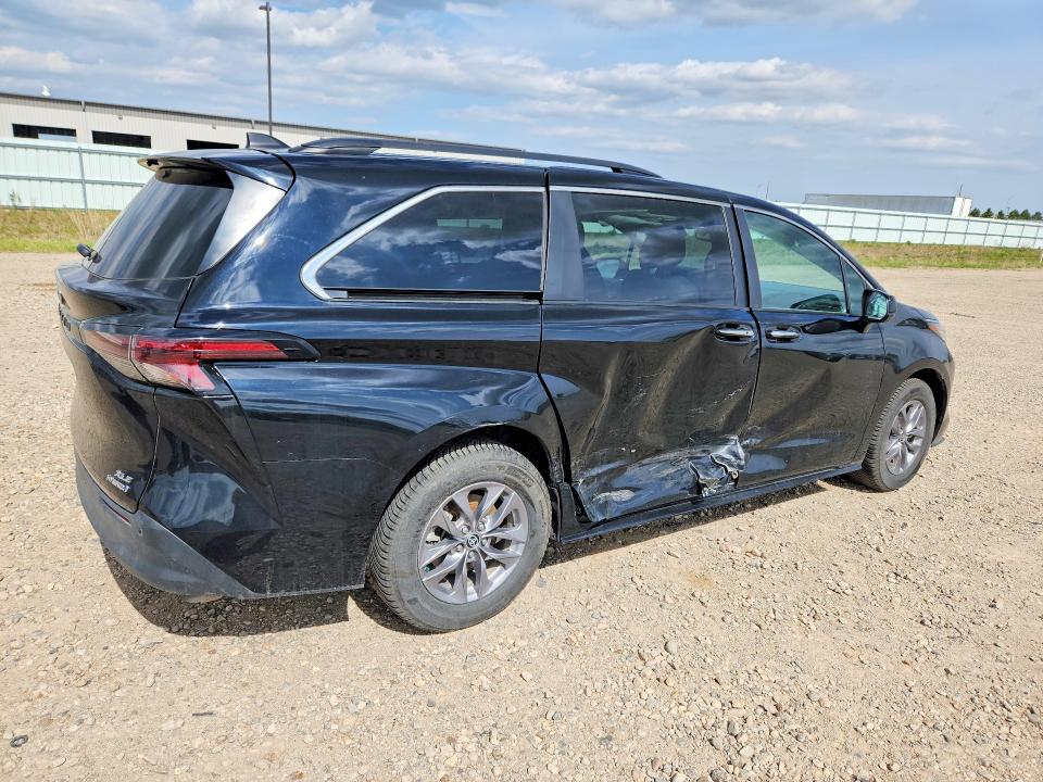 2023 Toyota Sienna VIN 5TDYRKEC6PS173150 COPART salvage auction — SIDE, Mn - Cert Of Title-Salvage, sold $16,100 on 2026-07-06 (photo 3)