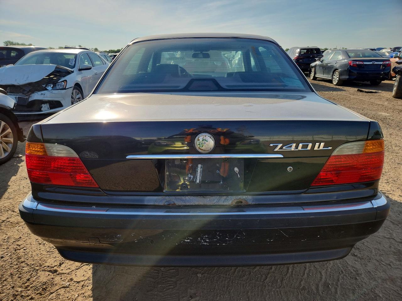 2000 BMW 7 Series VIN WBAGH8342YDP11785 COPART salvage auction — Minor Dent/Scratches, IL - CERTIFICATE OF TITLE, sold $1,150 on 2026-07-02 (photo 6)