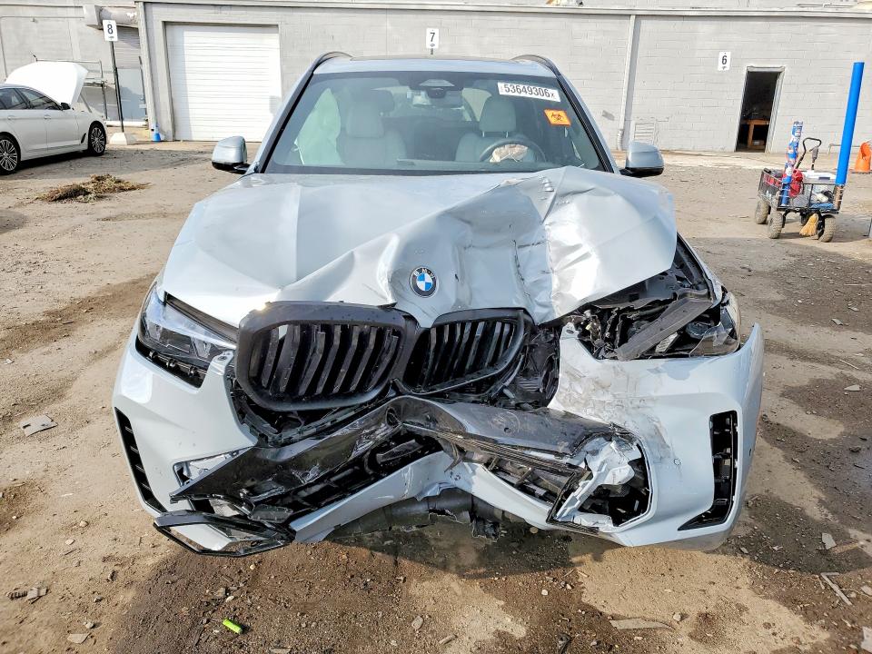 2025 BMW X5 VIN 5UX23EU09S9X79502 COPART salvage auction — FRONT END, Va - Cert Of Title - Salvage, sold $28,250 on 2026-07-08 (photo 5)