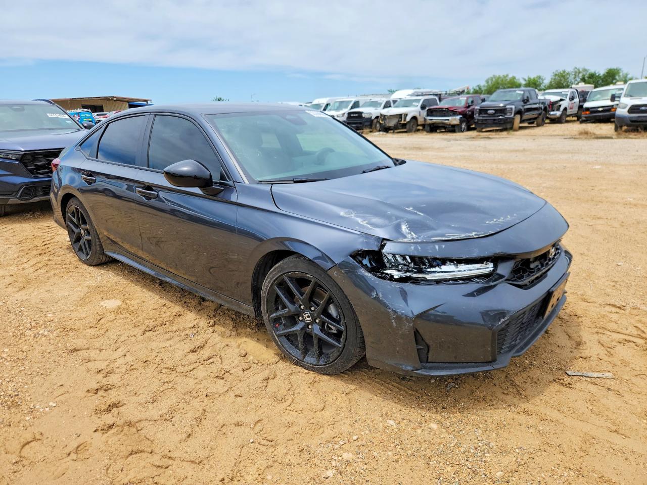 2025 Honda Civic VIN 2HGFE2F56SH581949 COPART salvage auction — Rear End, TX - SALVAGE VEHICLE TITLE (P), sold $7,800 on 2026-07-09 (photo 4)