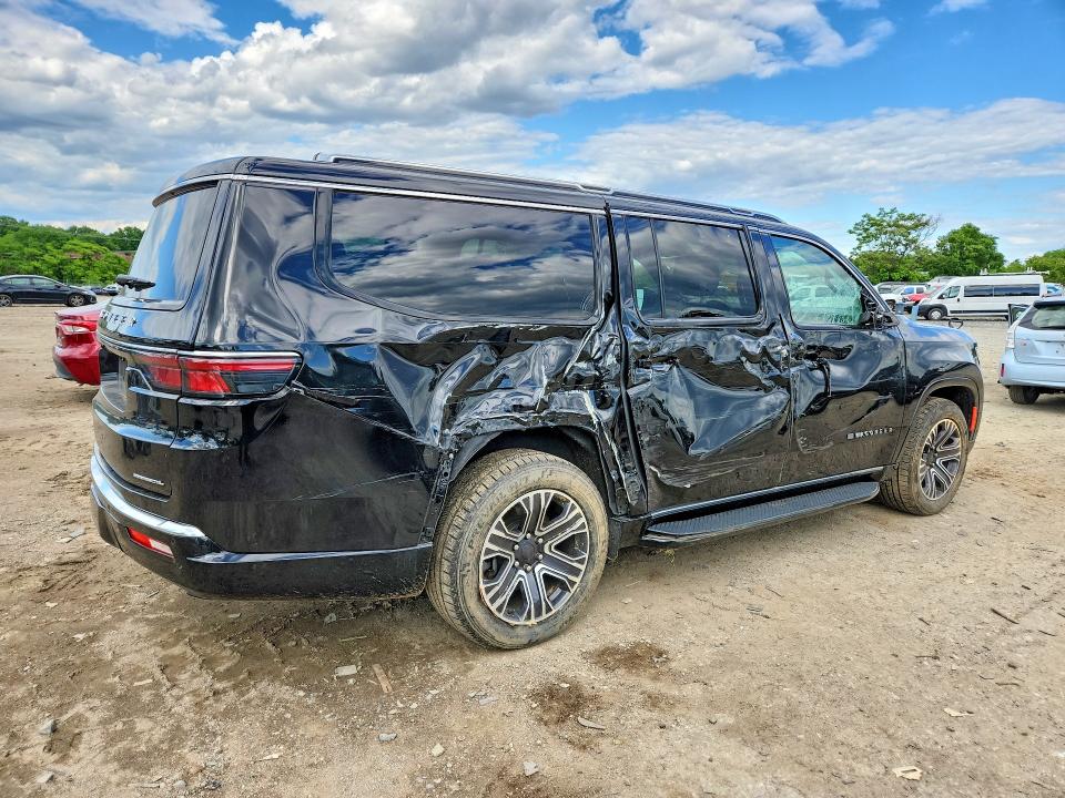 2023 Jeep Grand wagoneer VIN 1C4SJSBP3PS568270 COPART salvage auction — SIDE, Md - Cert Of Salvage > 75% Damage, sold $13,000 on 2026-07-30 (photo 3)