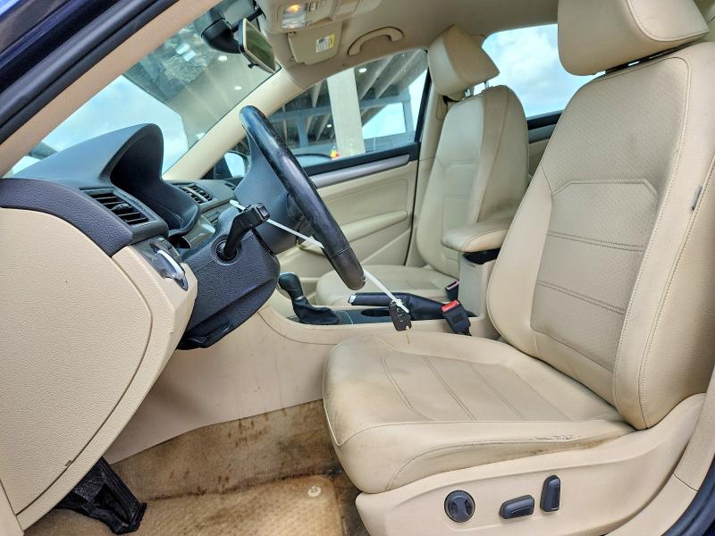 2015 Volkswagen Passat VIN 1VWAS7A30FC107618 COPART salvage auction — FRONT END, Fl - Certificate Of Destruction, sold $875 on 2026-07-09 (photo 7)