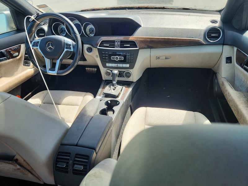 2013 Mercedes-benz C-klasse VIN WDDGF4HB5DA852022 COPART salvage auction — BIOHAZARD/CHEMICAL, La - Certificate Of Title, sold $300 on 2026-08-05 (photo 8)