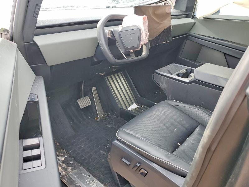 2024 Tesla Cybertruck VIN 7G2CEHED8RA022443 COPART salvage auction — FRONT END, Tx - Salvage Vehicle Title, sold $8,000 on 2026-08-25 (photo 8)