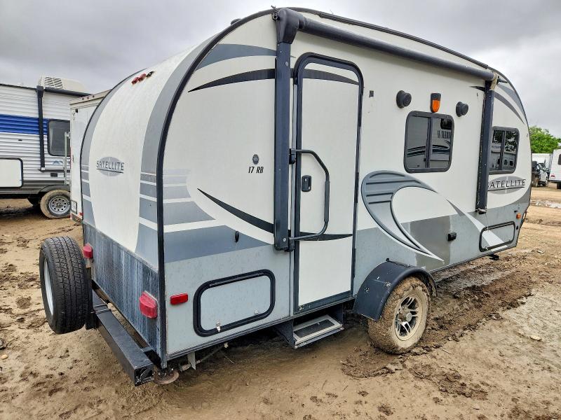 2017 Starcraft autumn ar VIN 1SABS0AJ1H2VA5108 COPART salvage auction — HAIL, KS - CERT OF TITLE-SALVAGE, sold $3,650 on 2026-08-13 (photo 4)