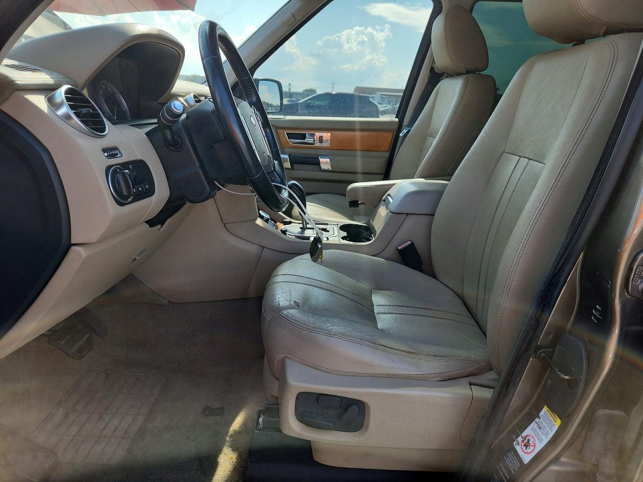 2012 Land Rover LR4 VIN SALAB2D40CA630390 COPART salvage auction — Normal Wear, TX - CERTIFICATE OF TITLE (P), sold $2,850 on 2026-07-03 (photo 7)