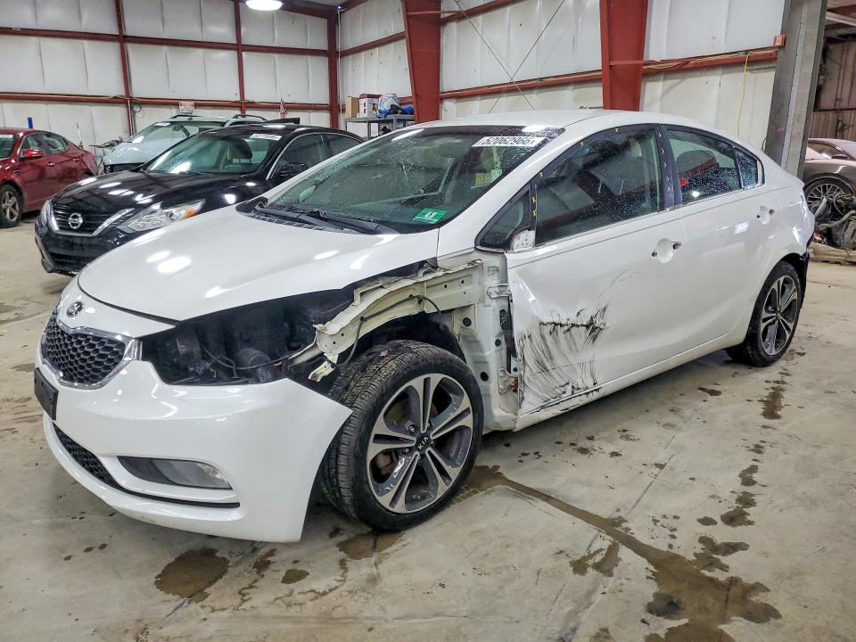 2016 Kia Forte VIN KNAFX4A82G5481459 COPART salvage auction — FRONT END, Md - Cert Of Salvage > 75% Damage, sold $475 on 2026-07-14 (photo 1)