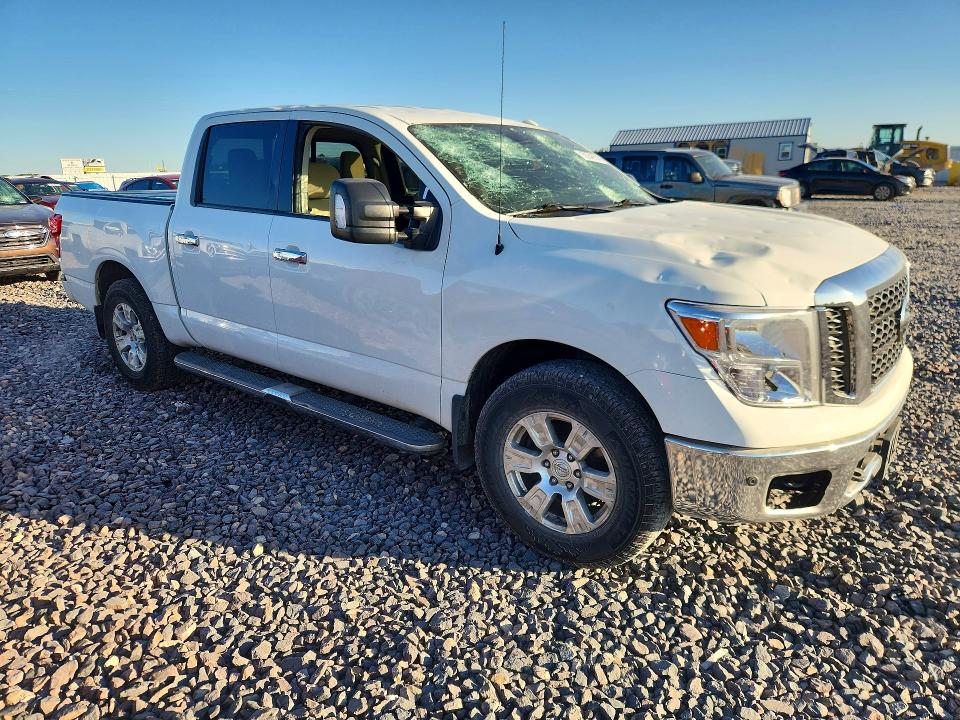2018 Nissan TITAN VIN 1N6AA1E52JN546649 COPART salvage auction — HAIL, Mo - Salvage Certificate Of Title, sold $6,200 on 2026-08-03 (photo 4)