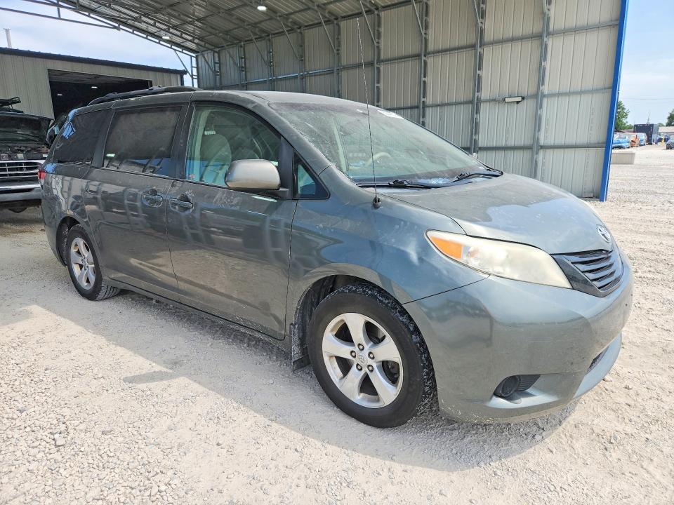 2014 Toyota VIN 5TDKK3DC6ES476766 COPART salvage auction — HAIL, Salvage Title, sold $150 on 2026-07-21 (photo 4)