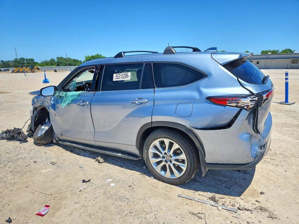 2020 Toyota Highlander VIN 5TDYZRAH7LS029322 COPART salvage auction — FRONT END, Tx - Salvage Vehicle Title, sold $7,200 on 2026-07-09 (photo 2)