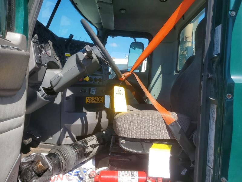 2017 Mack Cxu612 VIN 1M1AW01X8HM009807 COPART salvage auction — NORMAL WEAR, IN - CERTIFICATE OF TITLE, sold $1,900 on 2026-07-09 (photo 5)