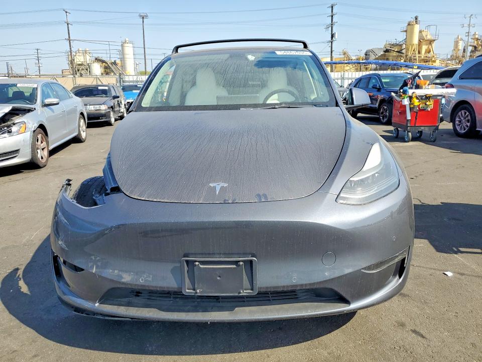 2022 Tesla Model y VIN 7SAYGAEE1NF558671 COPART salvage auction — FRONT END, CA, sold $12,200 on 2026-10-08 (photo 5)
