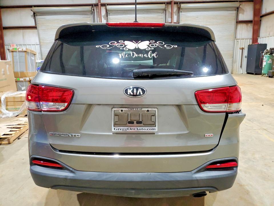 2017 Kia Sorento VIN 5XYPG4A3XHG216275 COPART salvage auction — SIDE, Tx - Salvage Vehicle Title, sold $475 on 2026-07-27 (photo 6)