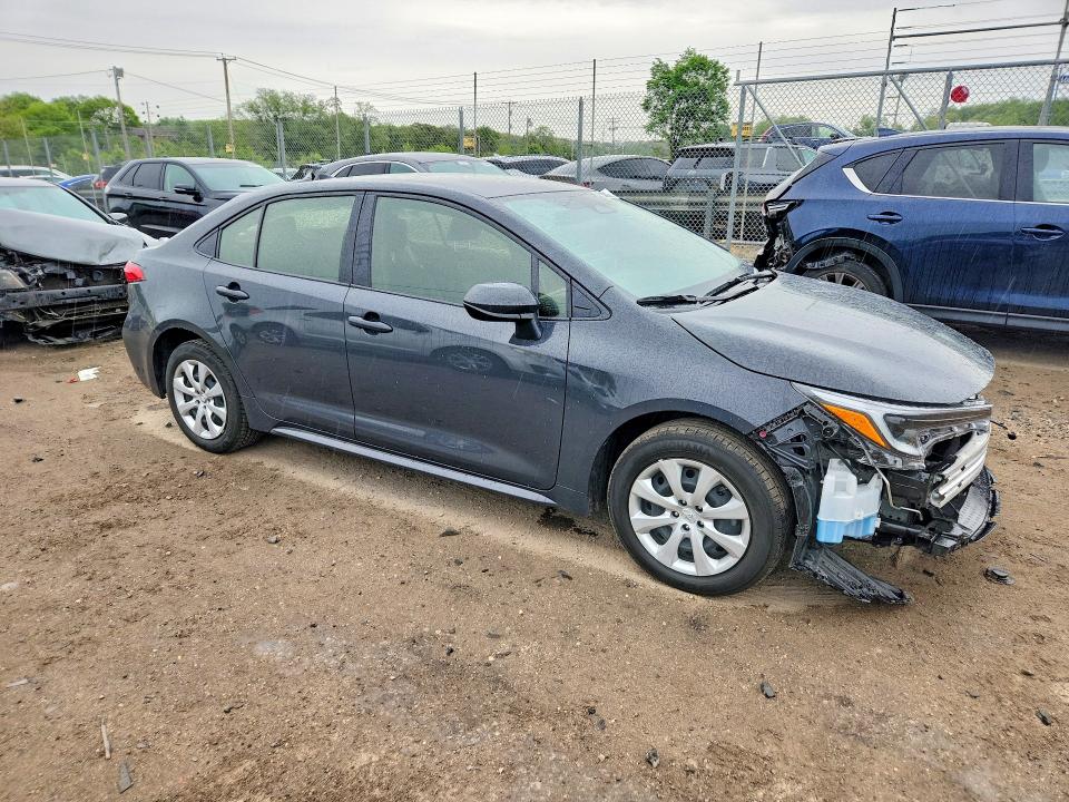 2025 Toyota Corolla VIN JTDBCMFE0S3098667 COPART salvage auction — SIDE, MD - CERT OF SALVAGE > 75% DAMAGE, sold $7,500 on 2026-07-30 (photo 4)