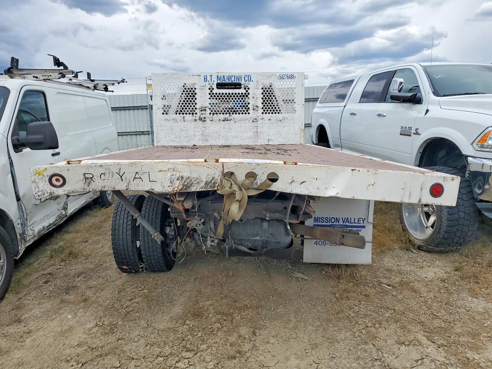 2017 Ford F550 VIN 1FD0W5HTXHEB48645 COPART salvage auction — FRAME DAMAGE, Ca - Salvage Certificate, sold $10,600 on 2026-07-08 (photo 6)