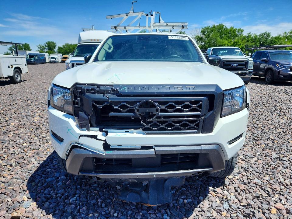 2024 Nissan Frontier VIN 1N6ED1CM1RN616883 COPART salvage auction — SIDE, Mo - Dis/Dlr/Exp Only Salvage Title, sold $9,700 on 2026-07-28 (photo 5)