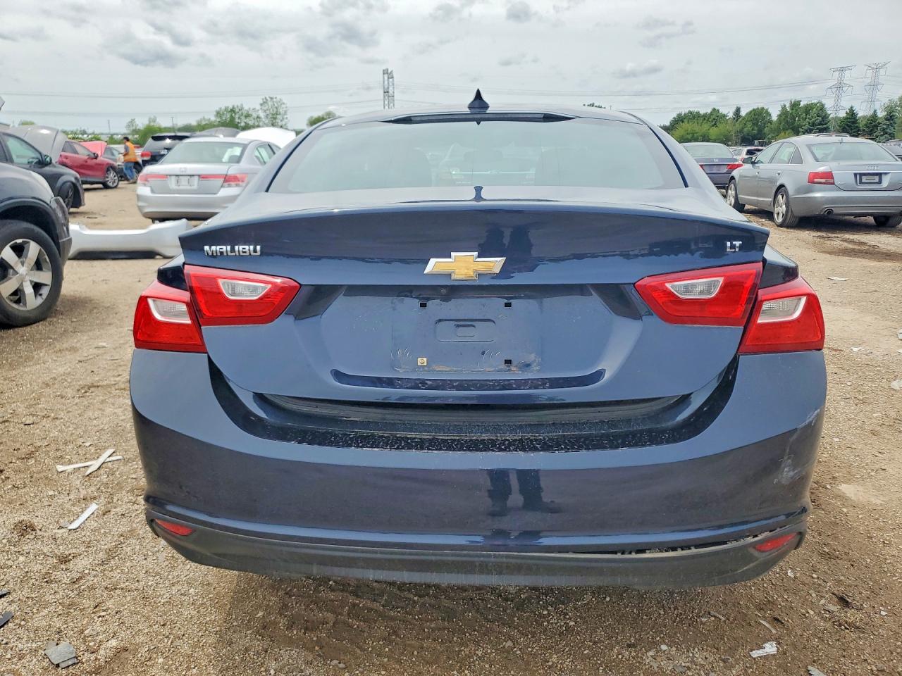 2017 Chevrolet Malibu Limited VIN 1G1ZE5ST8HF269295 COPART salvage auction — Side, IL - SALVAGE CERTIFICATE, sold $2,950 on 2026-06-30 (photo 6)