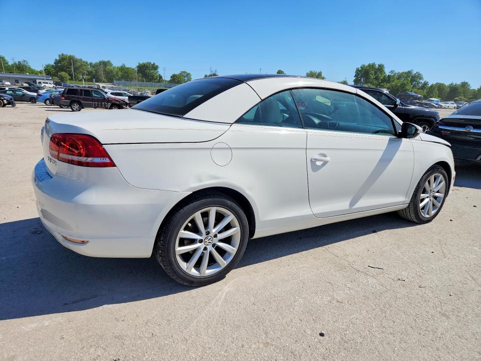 2012 Volkswagen Eos VIN WVWBW7AH7CV000122 COPART salvage auction — REAR END, Mo - Certificate Of Title, sold $725 on 2026-07-10 (photo 3)