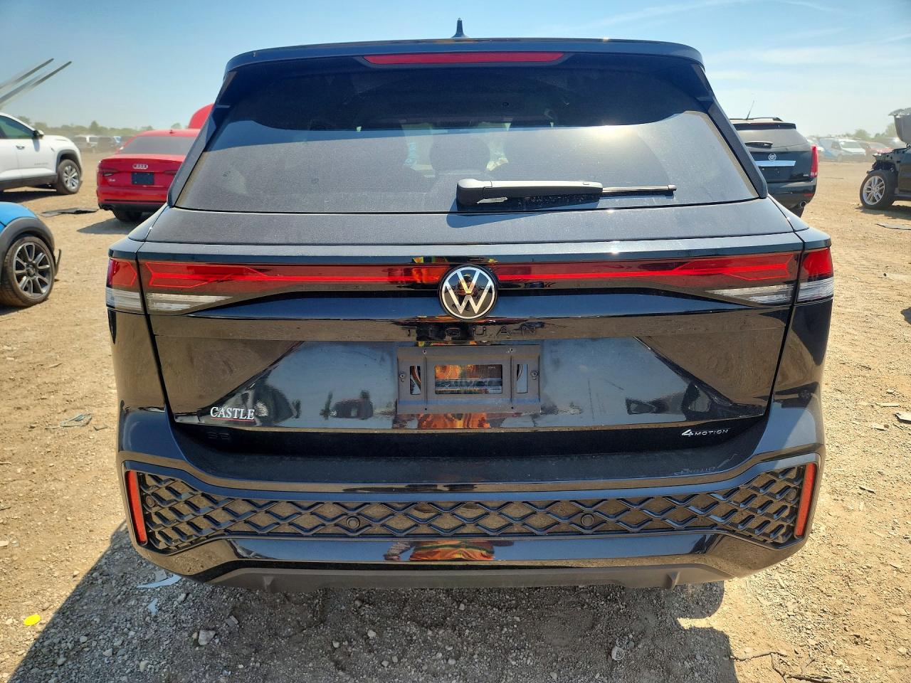 2025 Volkswagen Tiguan VIN 3VVGR7RM9SM063246 COPART salvage auction — Front End, IL - SALVAGE CERTIFICATE, sold $7,900 on 2026-07-09 (photo 6)