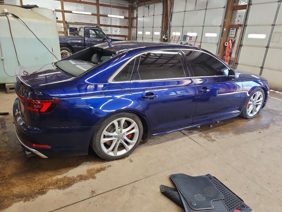 2018 Audi Rs4 VIN WAUB4AF42JA045494 COPART salvage auction — FRONT END, Il - Salvage Certificate, sold $9,000 on 2026-07-13 (photo 3)