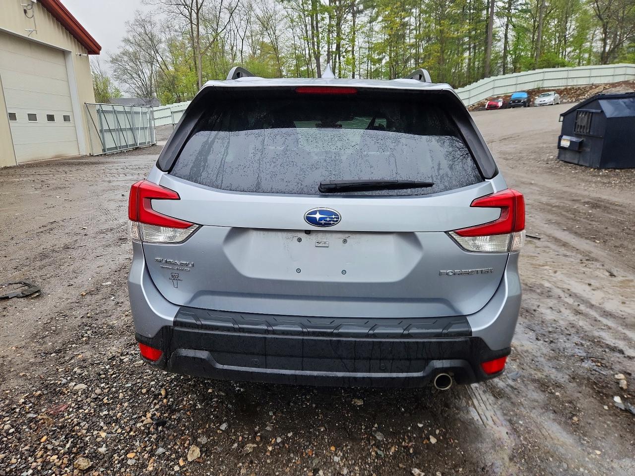 2022 Subaru Forester VIN JF2SKAPC2NH435427 COPART salvage auction — Front End, VT - CERT OF TITLE-SALVAGE VEHICLE, sold $11,800 on 2026-09-17 (photo 6)