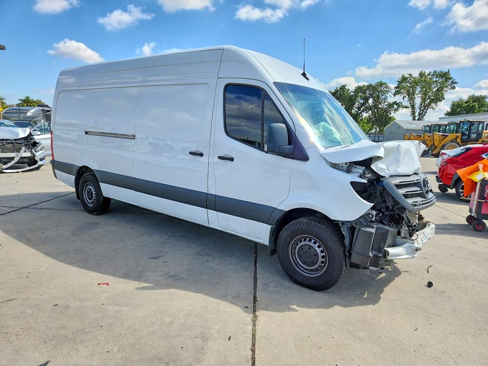2024 Mercedes-benz Sprinter VIN W1Y4KCHY1RT178899 COPART salvage auction — FRONT END, Fl - Certificate Of Destruction, sold $20 on 2026-07-27 (photo 4)